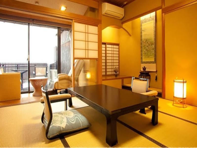 Ryokan Beniayu Nagahama  Extérieur photo